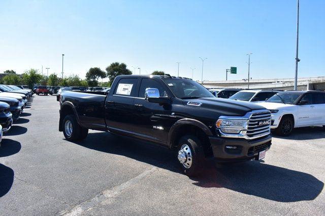 2024 RAM Ram 3500 RAM 3500 LIMITED LONGHORN CREW CAB 4X4 8 BOX