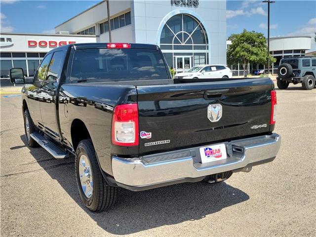 2023 RAM 3500 Big Horn Crew Cab 4x4 64 Box