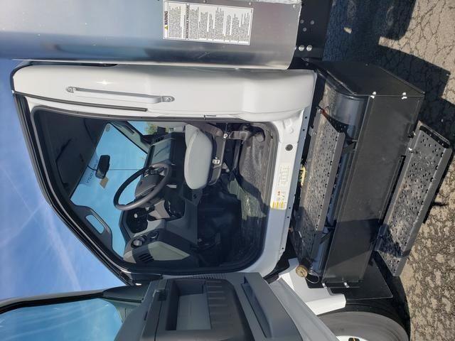 2025 Ford F-650 Base