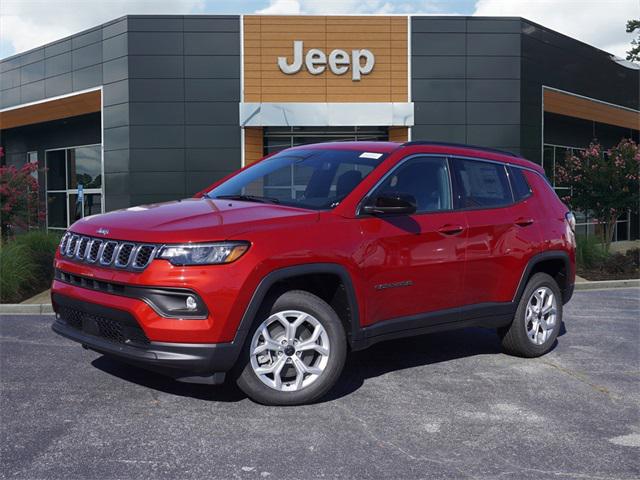 2025 Jeep Compass COMPASS LATITUDE 4X4