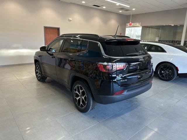2025 Jeep Compass COMPASS LIMITED 4X4