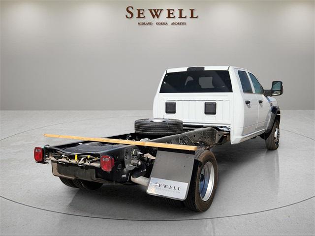 2024 RAM Ram 5500 Chassis Cab RAM 5500 TRADESMAN CHASSIS CREW CAB 4X4 84 CA