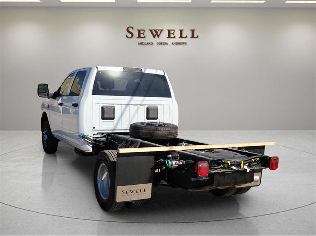 2024 RAM Ram 3500 Chassis Cab RAM 3500 TRADESMAN CREW CAB CHASSIS 4X4 60 CA