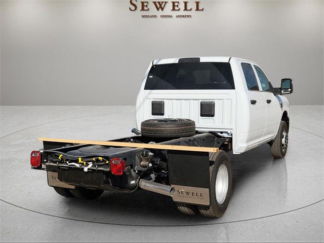 2024 RAM Ram 3500 Chassis Cab RAM 3500 TRADESMAN CREW CAB CHASSIS 4X4 60 CA