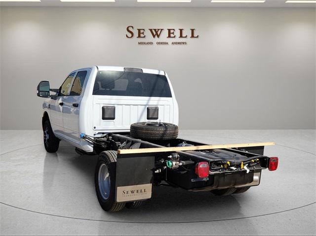 2024 RAM Ram 3500 Chassis Cab RAM 3500 TRADESMAN CREW CAB CHASSIS 4X4 60 CA
