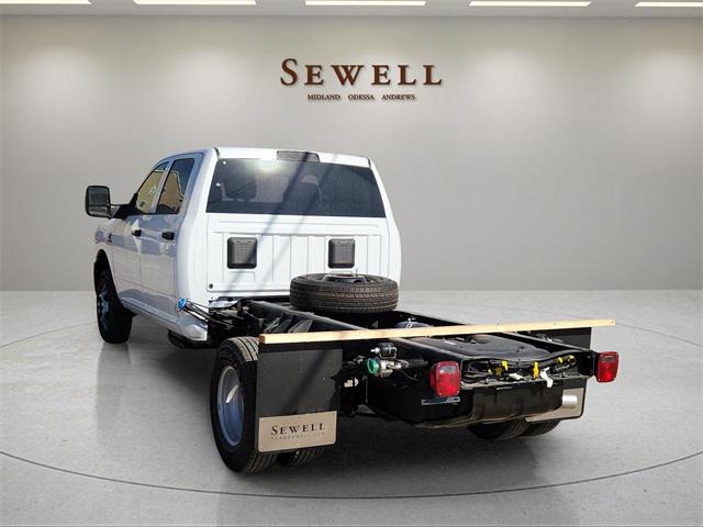 2024 RAM Ram 3500 Chassis Cab RAM 3500 TRADESMAN CREW CAB CHASSIS 4X4 60 CA