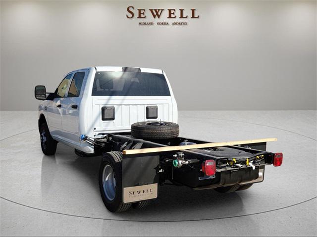 2024 RAM Ram 3500 Chassis Cab RAM 3500 TRADESMAN CREW CAB CHASSIS 4X4 60 CA