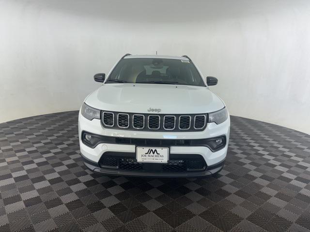 2025 Jeep Compass COMPASS LATITUDE 4X4