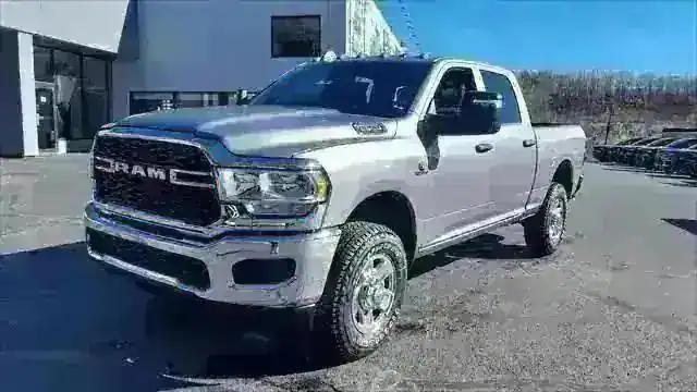 2024 RAM Ram 2500 RAM 2500 TRADESMAN CREW CAB 4X4 64 BOX