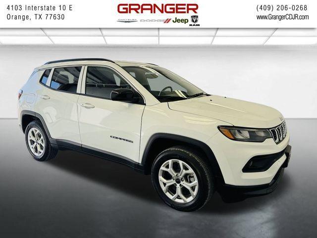 2025 Jeep Compass COMPASS LATITUDE 4X4