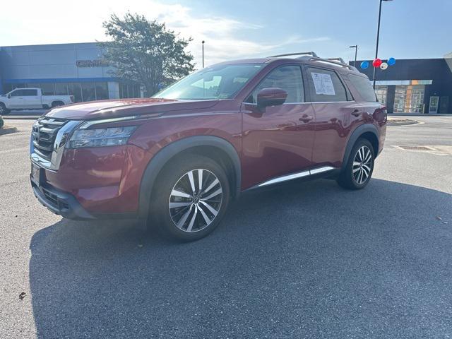 2023 Nissan Pathfinder Platinum 4WD