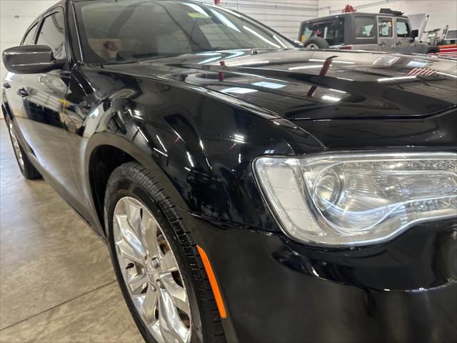 2018 Chrysler 300 Limited AWD