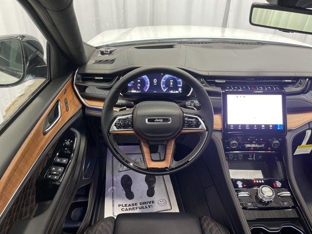 2025 Jeep Grand Cherokee GRAND CHEROKEE SUMMIT RESERVE 4X4