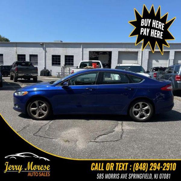 2015 Ford Fusion SE