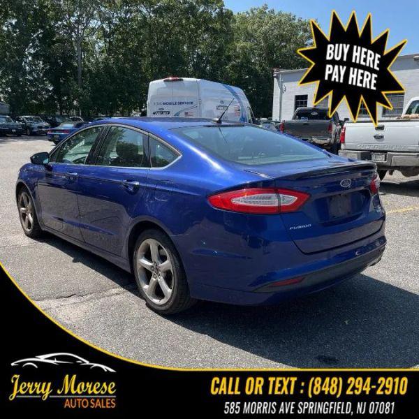 2015 Ford Fusion SE