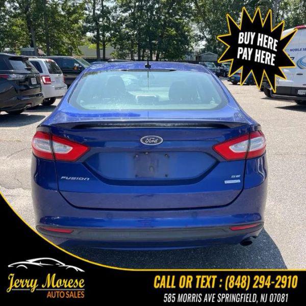 2015 Ford Fusion SE
