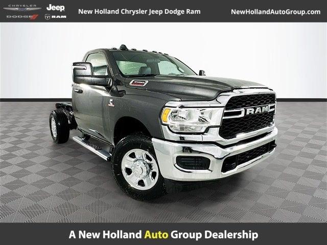 2024 RAM Ram 3500 Chassis Cab RAM 3500 TRADESMAN CHASSIS REGULAR CAB 4X4 60 CA