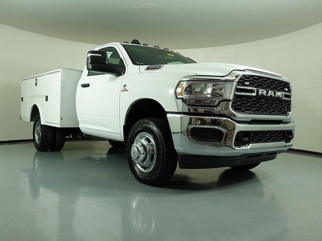 2024 RAM Ram 3500 Chassis Cab RAM 3500 TRADESMAN CHASSIS REGULAR CAB 4X4 60 CA