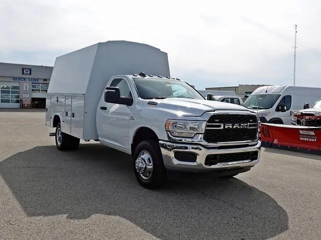 2024 RAM Ram 3500 Chassis Cab RAM 3500 TRADESMAN CHASSIS REGULAR CAB 4X4 84 CA