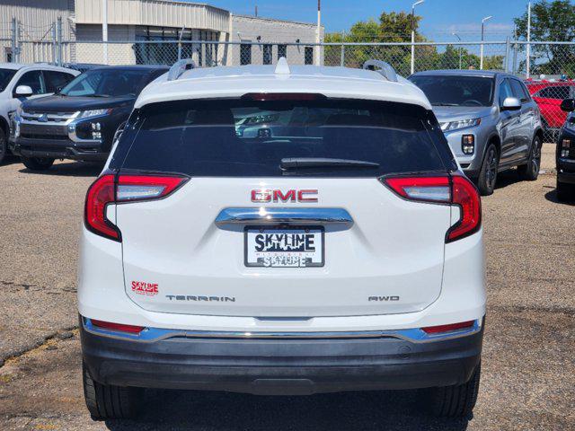 2024 GMC Terrain AWD SLT