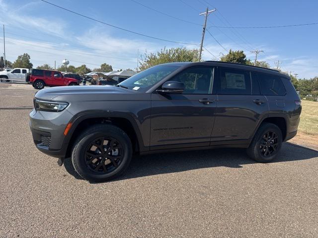 2025 Jeep Grand Cherokee GRAND CHEROKEE L ALTITUDE 4X2