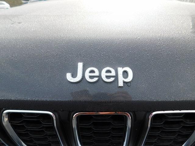 2025 Jeep Grand Cherokee GRAND CHEROKEE LAREDO 4X4