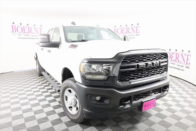 2023 RAM 3500 Tradesman Crew Cab 4x4 8 Box