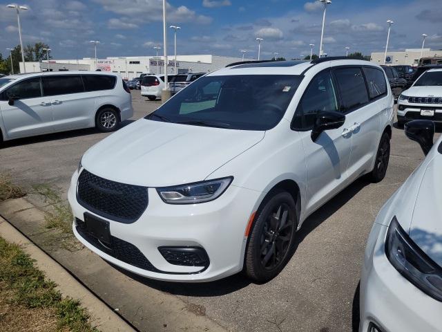 2024 Chrysler Pacifica PACIFICA LIMITED AWD