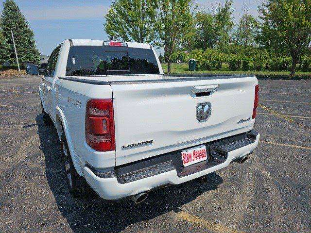 2020 RAM 1500 Laramie Crew Cab 4x4 57 Box