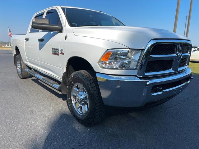 2018 RAM 2500 Tradesman Crew Cab 4x4 64 Box
