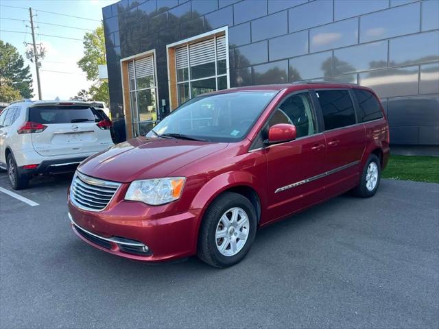 2012 Chrysler Town and Country Touring