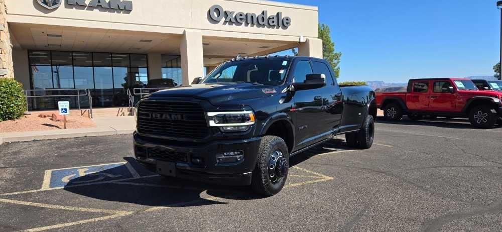 2022 RAM 3500 Laramie Crew Cab 4x4 8 Box