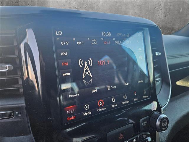 2019 Ram 1500 Laramie Crew Cab 4x4 5'7" Box