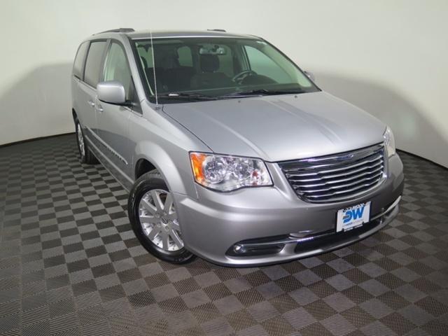 2014 Chrysler Town and Country Touring