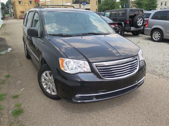2014 Chrysler Town and Country Touring 2014 Chrysler Town and Country Touring
