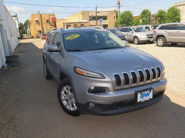 2017 Jeep Cherokee Latitude 4x4 2017 Jeep Cherokee Latitude 4x4