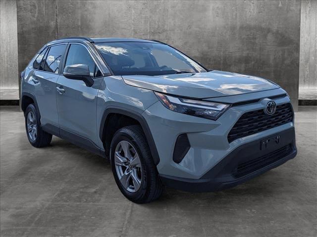 2022 Toyota RAV4 XLE