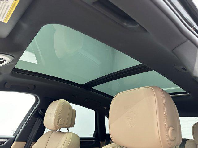 2025 Porsche Macan Macan