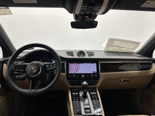 2025 Porsche Macan Macan