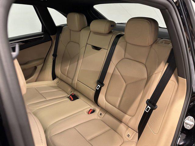 2025 Porsche Macan Macan