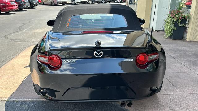 2016 Mazda MX-5 Miata Club 24