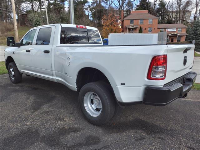 2024 RAM Ram 3500 RAM 3500 TRADESMAN CREW CAB 4X4 8 BOX