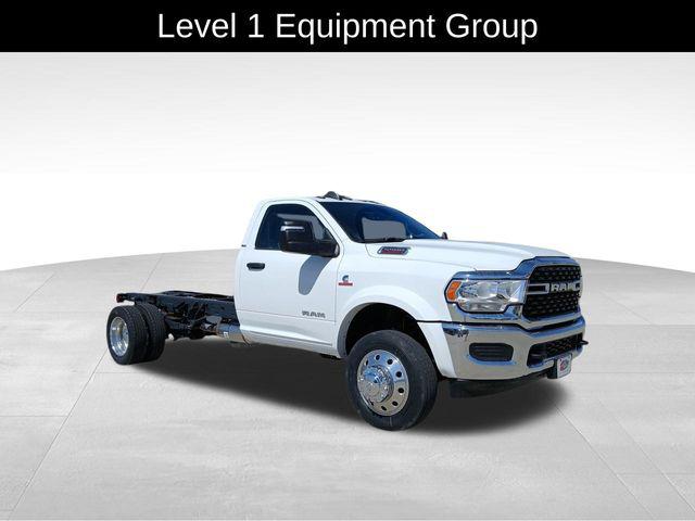 2024 RAM Ram 5500 Chassis Cab RAM 5500 SLT CHASSIS REGULAR CAB 4X4 84 CA