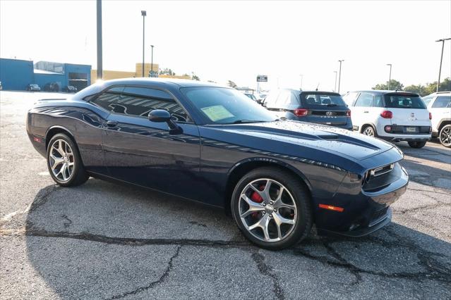 2016 Dodge Challenger SXT Plus