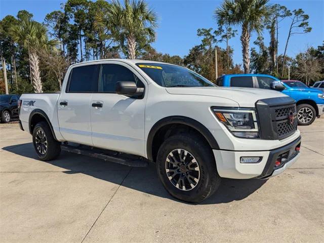 2023 Nissan TITAN Crew Cab PRO-4X 4x4