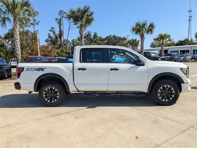 2023 Nissan TITAN Crew Cab PRO-4X 4x4