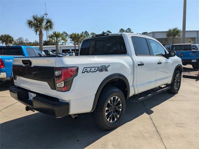 2023 Nissan TITAN Crew Cab PRO-4X 4x4