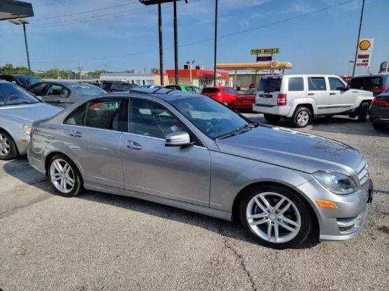 2012 Mercedes-Benz C-CLASS C 300 Luxury 4MATIC