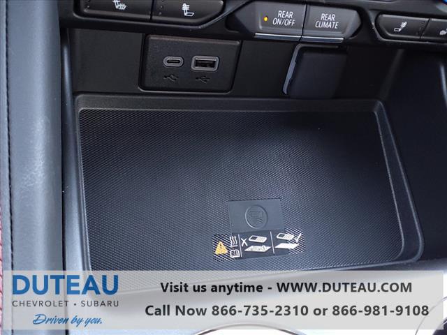 2024 Chevrolet Suburban RST