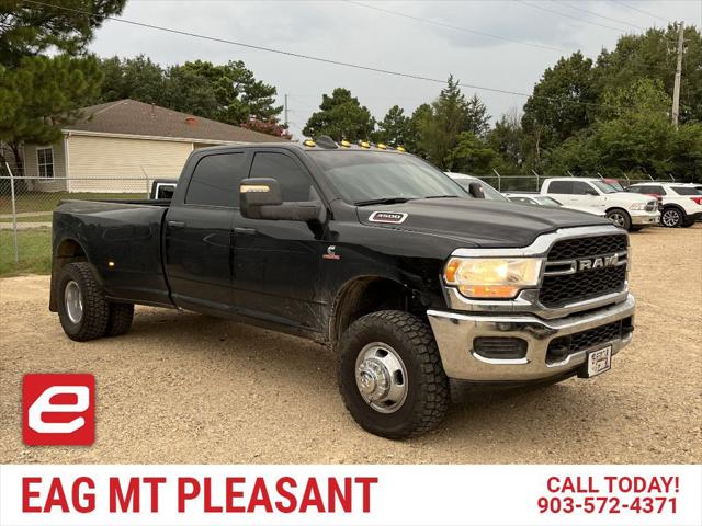 2024 RAM 3500 Tradesman Crew Cab 4x4 8 Box